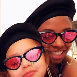 Meet your Posher, Nicky